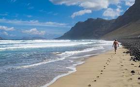 Mindfulness, meditation og yoga retreat/kursus på vulkanøen Lanzarote, Spanien | 23. februar - 2. marts 2018​