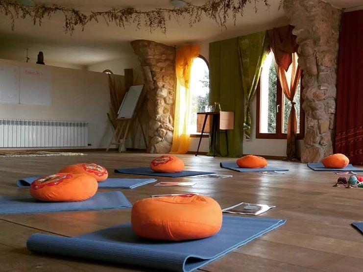 Internationalt Yoga & Meditations Retreat "En Oase for din Sjæl" i Sitges, Spanien