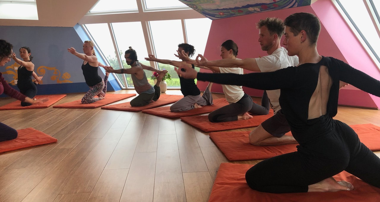 Atma Kriya yoga uge-retreat på Anahata Yoga Center, Møn | 1. - 6. juli 2022