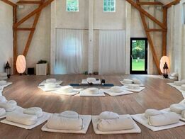 Sensommer Kundalini- og Yin yoga retreat med Gongbad på Samsø | 15. - 17. september 2023