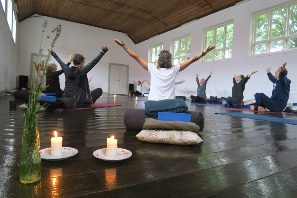 Shanti Sommer Yoga Retreat/Yogaferie på Langeland | 12. - 24. juli 2022 - Deltag 2-13 dage!